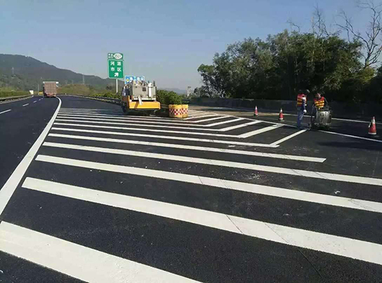 道路标线施工