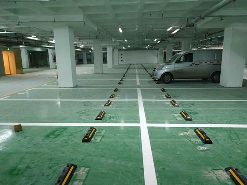 车位标线